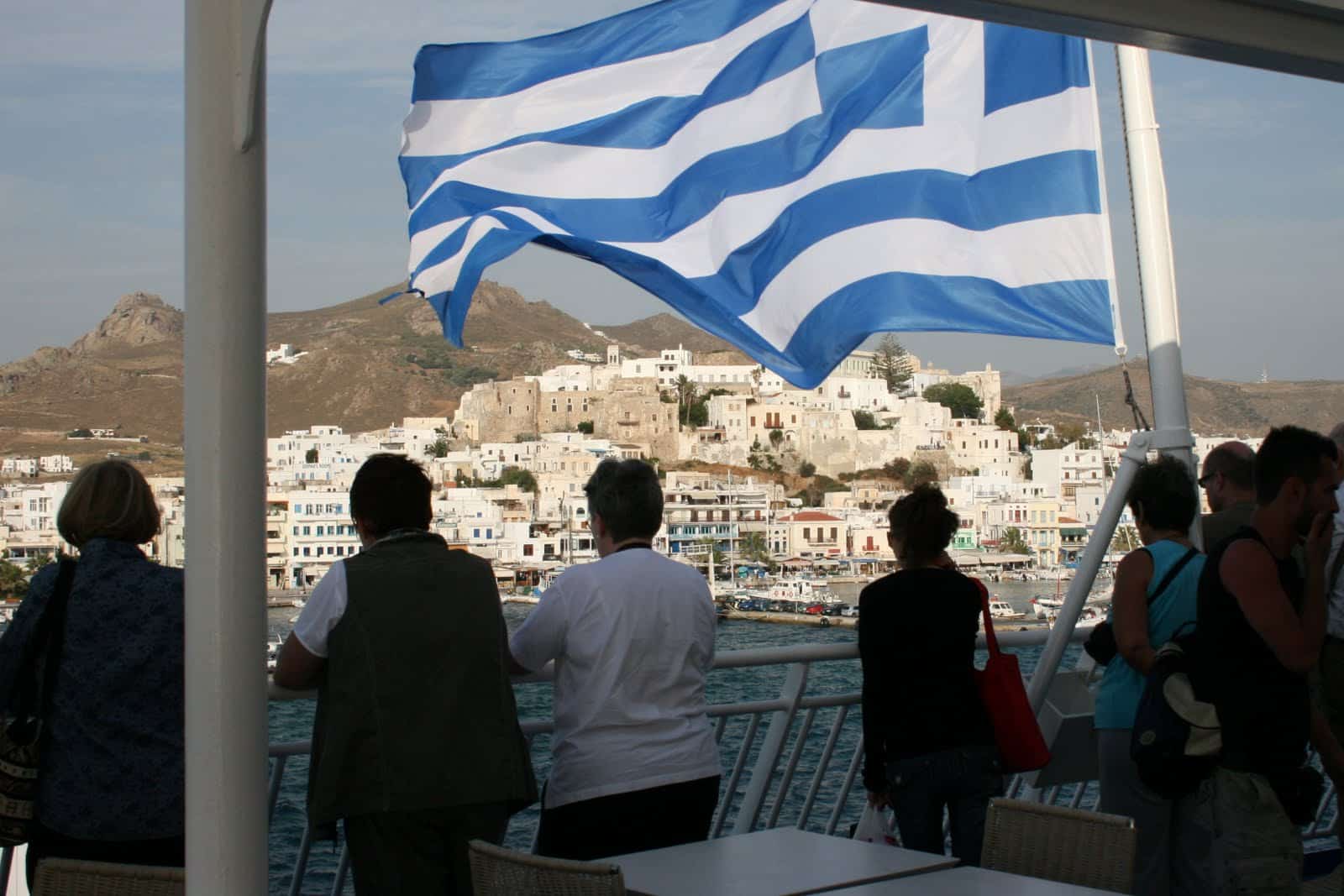 Eurostat: Σχεδόν οι μισοί Έλληνες κάνουν λιγότερο από 1 εβδομάδα διακοπές