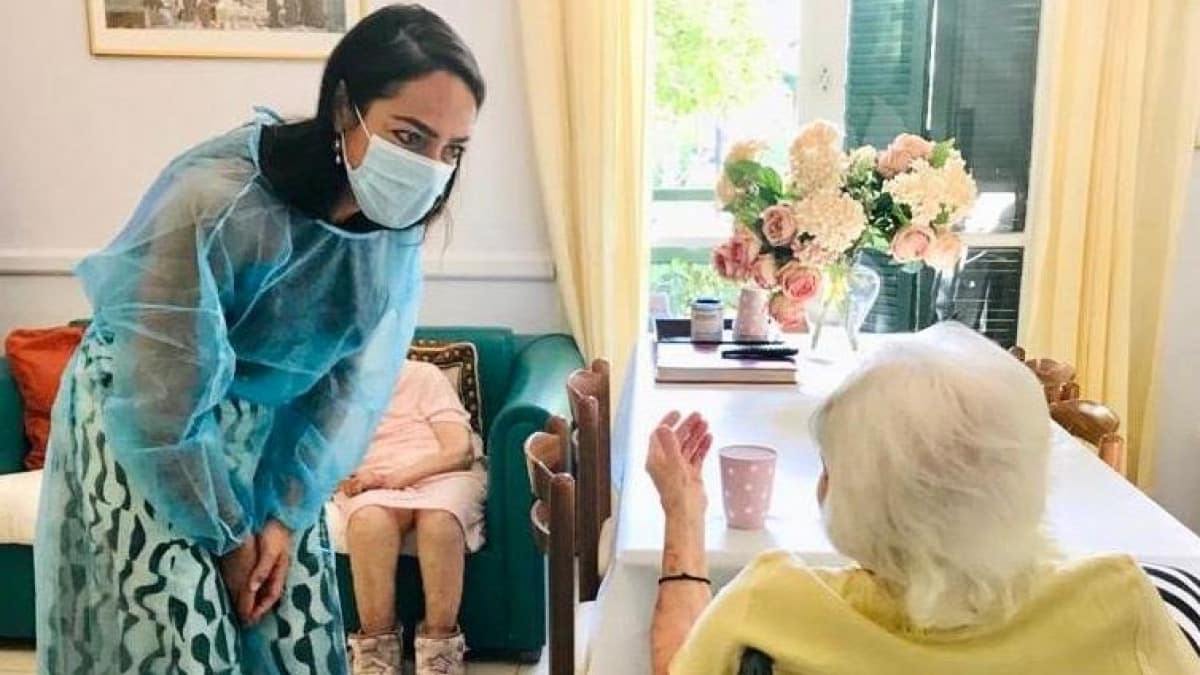 Covid-19:  – εμβόλιο: 117 χρονών η γηραιότερη γυναίκα που εμβολιάστηκε στην Ελλάδα