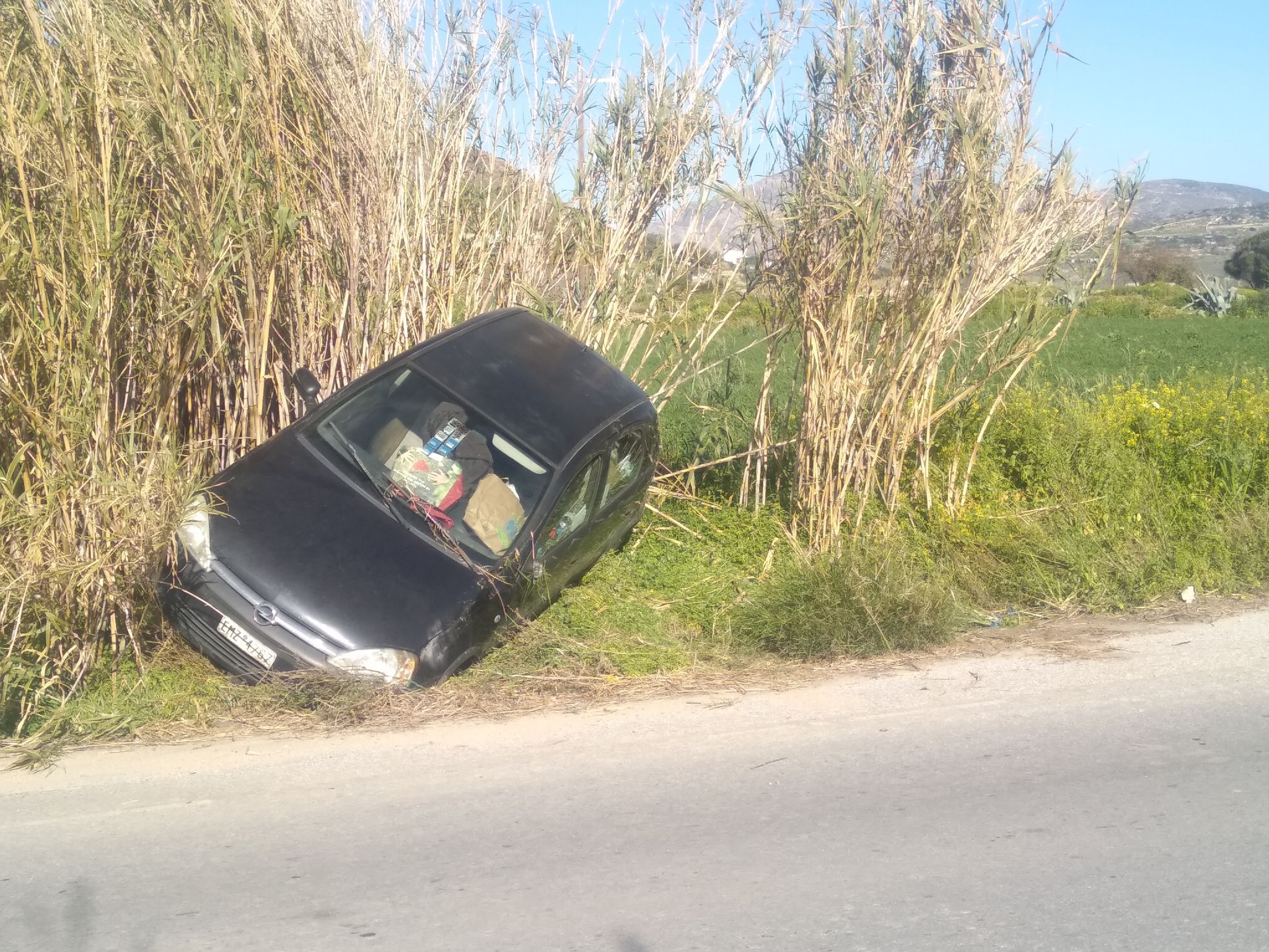 Νάξος: Εκτροπή Ι.Χ. οχήματος στον δρόμο Χώρας - Γαλανάδου. Η οδηγός δεν τραυματίστηκε...