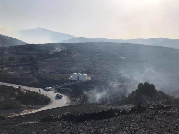 Πάρος (Κώστος): Όλα κάρβουνο και η Αγία Παρασκευή ανέγγιχτη...