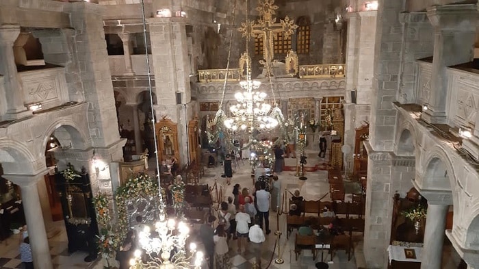 Με ευλάβεια και κατάνυξη, ο πανηγυρικός εορτασμός της Κοιμήσεως της Θεοτόκου στο Ιερό Προσκύνημα Παναγίας Εκατονταπυλιανής Πάρου - Πλούσιο φωτορεπορτάζ