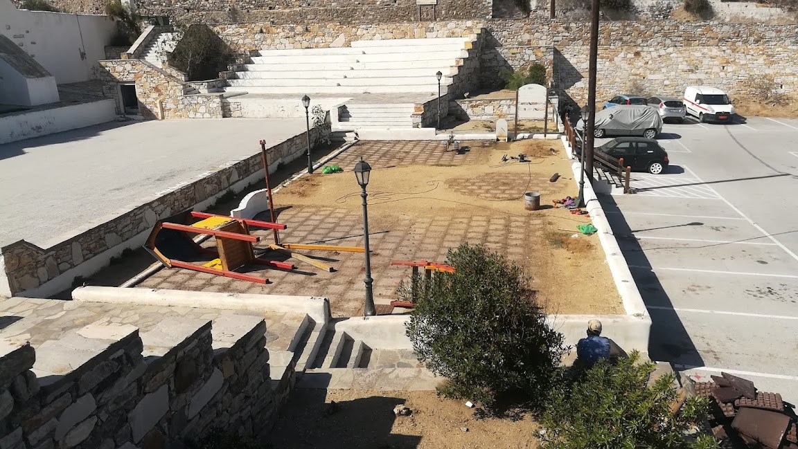 Νάξος-Παιδικές Χαρές: Ξεκίνησαν οι εργασίες για την κατασκευή 4 νέων και την ανακατασκευή 3 παλαιών..