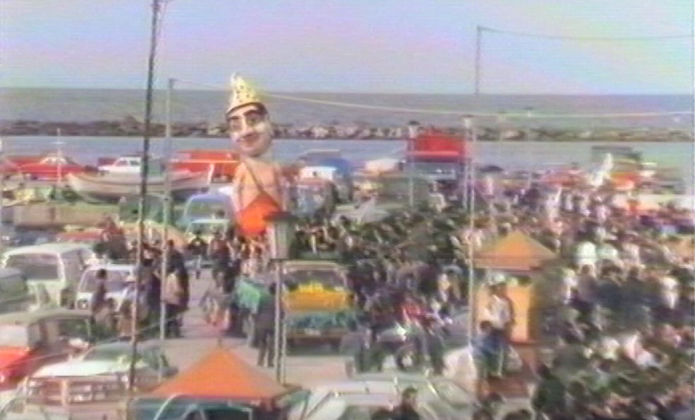 Σούπερ σπάνιο: Ναξιώτικο Καρναβάλι από το 1984 (βίντεο)