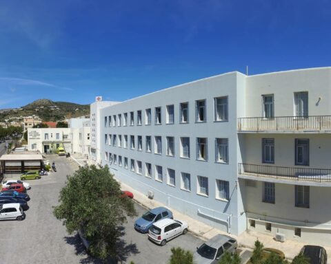 Αύξηση προϋπολογισμού για την ενεργειακή αναβάθμιση του Γ. Ν. Σύρου «Βαρδάκειο και Πρώιο»