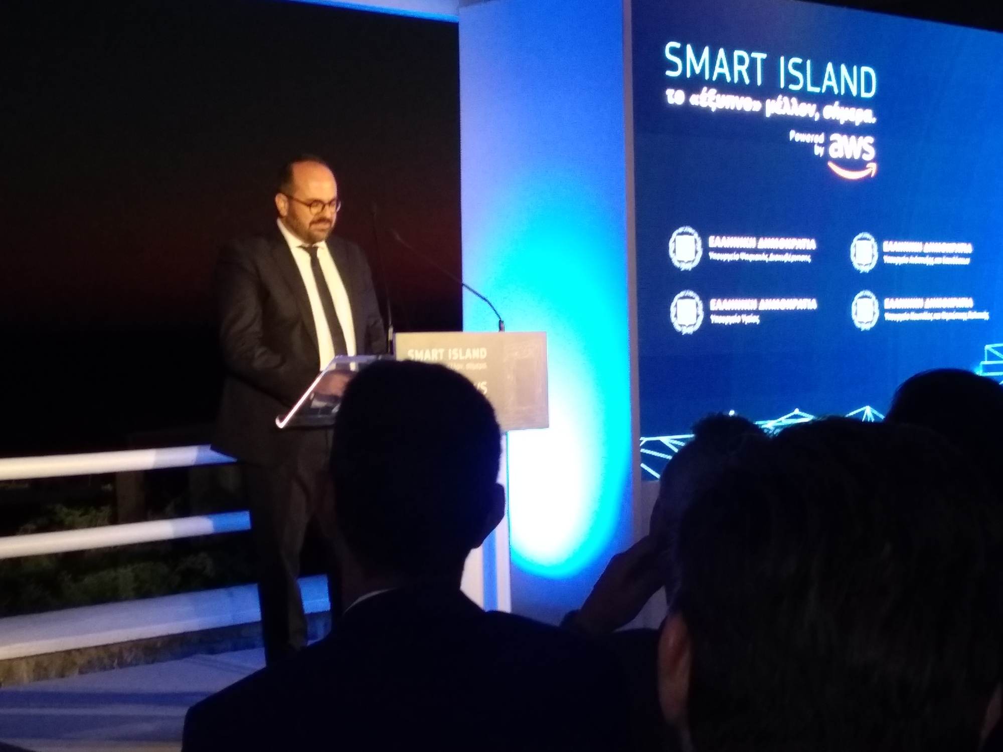 ΝΑΞΟΣ - C. Brooks, Γ. Δ/ντής Amazon: "Ήρθαμε για να μείνουμε! Η Νάξος γίνεται το πρώτο παγκοσμίως Smart Island!"